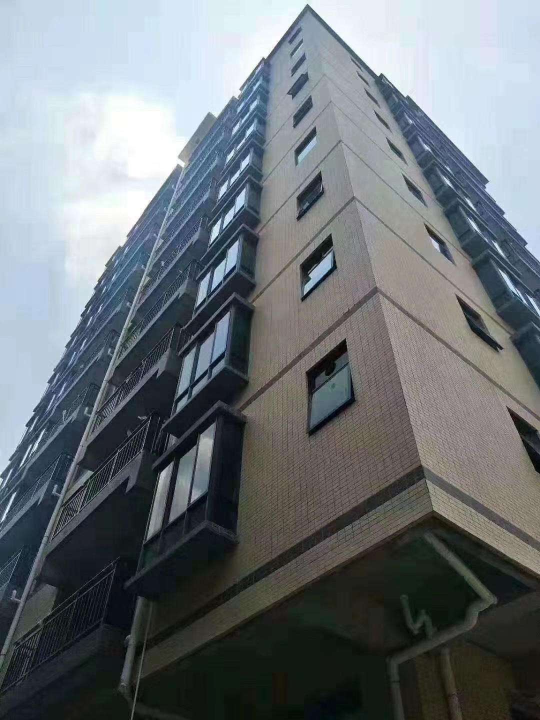 长安中心广深高速口【健逸嘉园】价格2920一平起(图2)