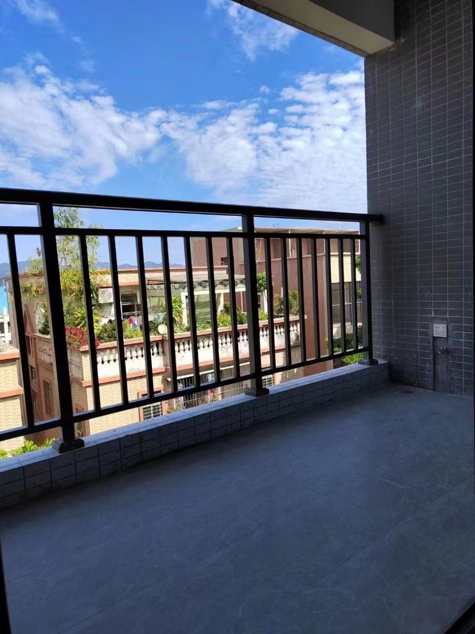 塘厦莲湖【观湖湾畔】一房两厅19.8万一套起(图6) 塘厦莲湖【观湖湾畔】一房两厅19.8万一套起(图6)