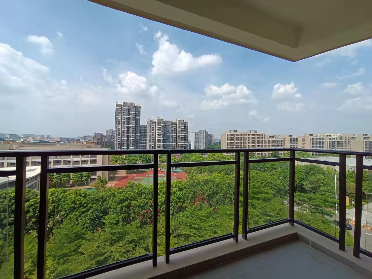 松山湖三房首付53万【悦湖铭邸】月荷湖公园8栋花园(图8)