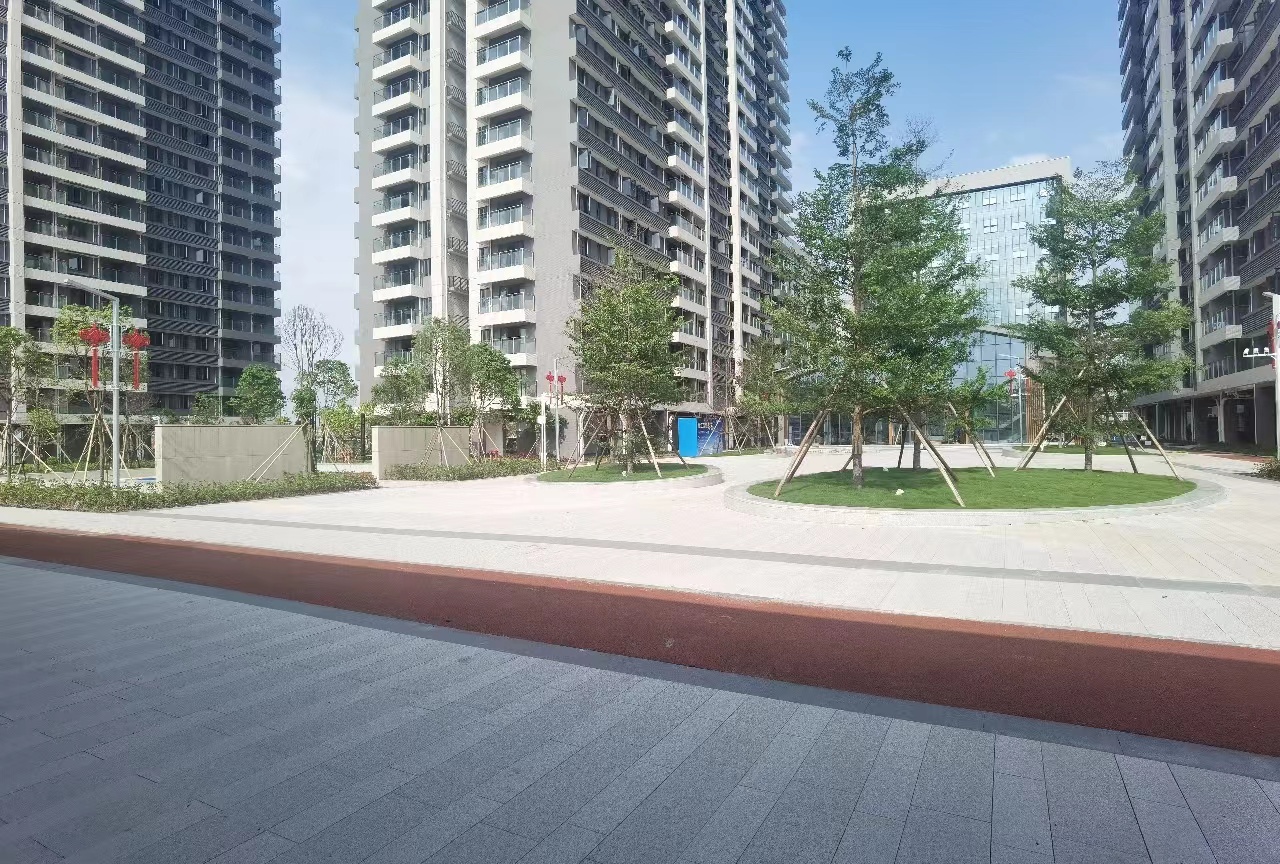 中堂12栋花园【翡翠江畔】精装两房首付5万(图3) 中堂12栋花园【翡翠江畔】精装两房首付5万(图3)