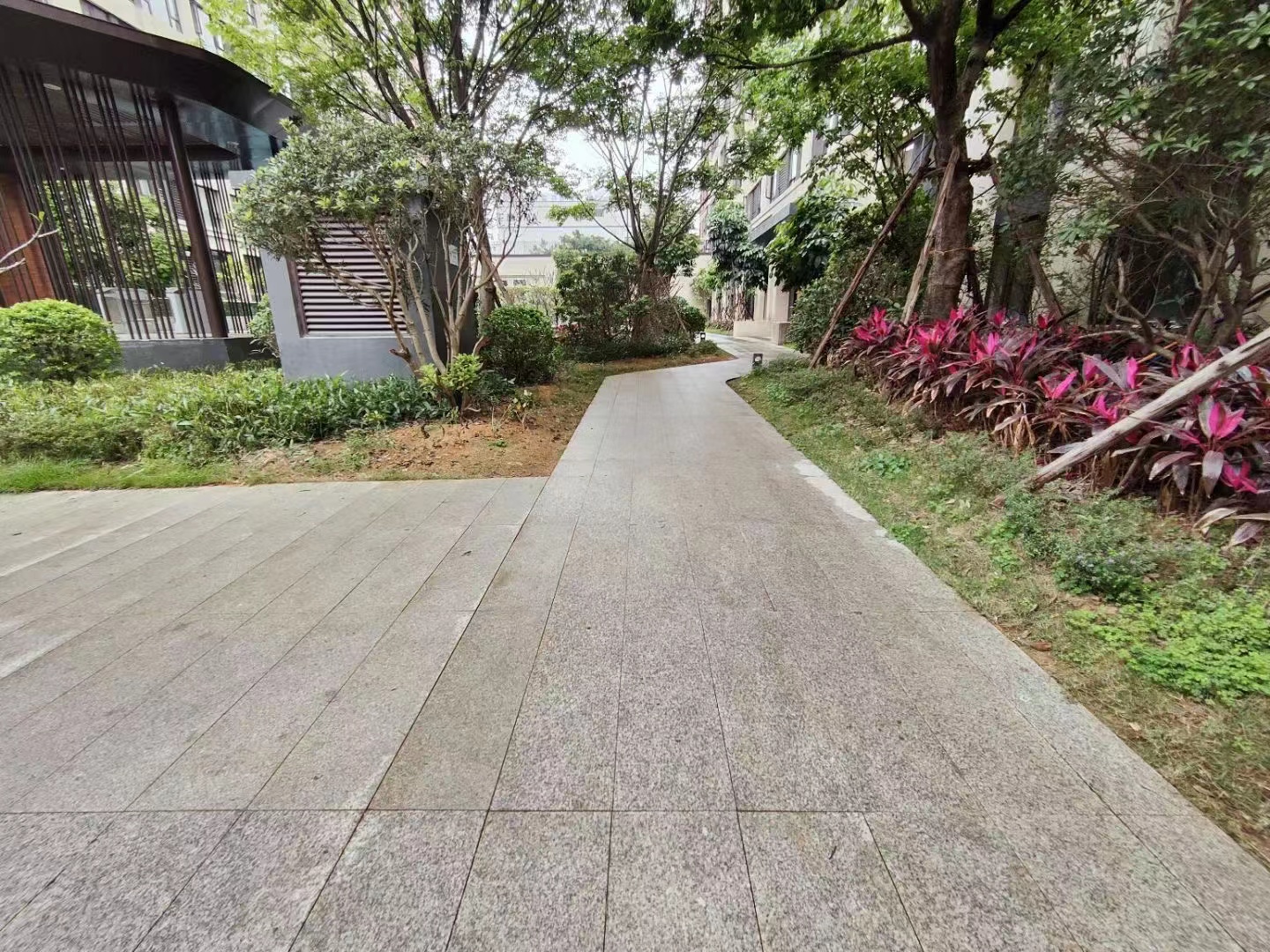 塘厦21栋花园【高尔夫新城】精装一房首付10万(图4)