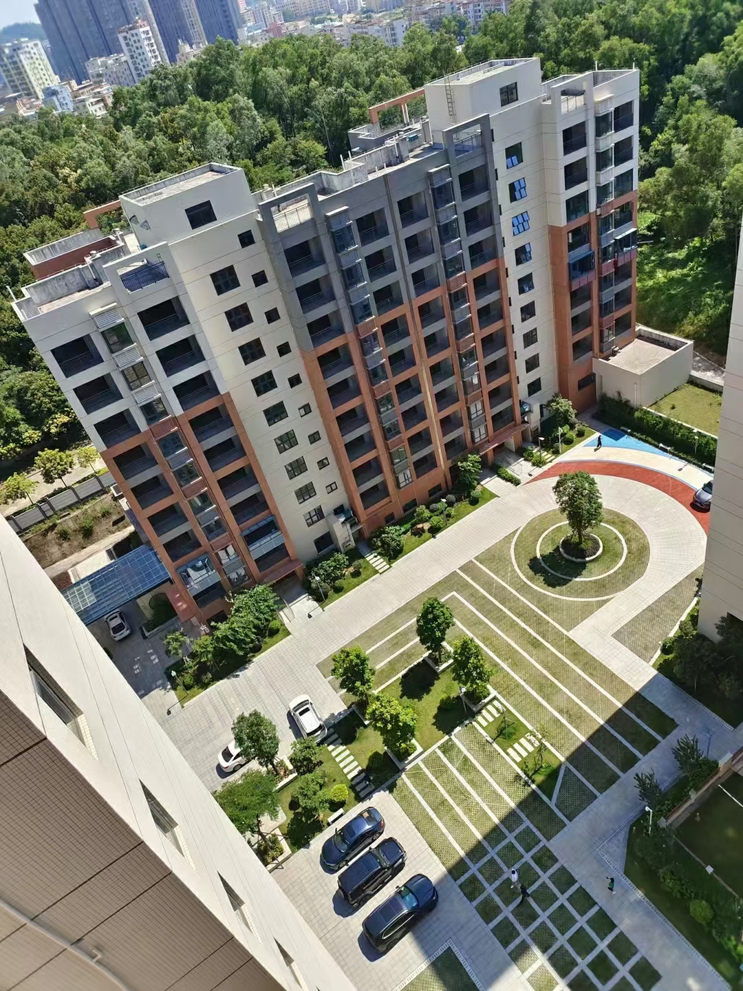 观澜湖地铁口【观澜湖庄园】6栋花园25800一平(图3) 观澜湖地铁口【观澜湖庄园】6栋花园25800一平(图3)