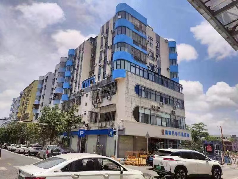 沙井3栋社区【新富公馆】可落户读公立学校31.8万一套(图2) 沙井3栋社区【新富公馆】可落户读公立学校31.8万一套(图2)