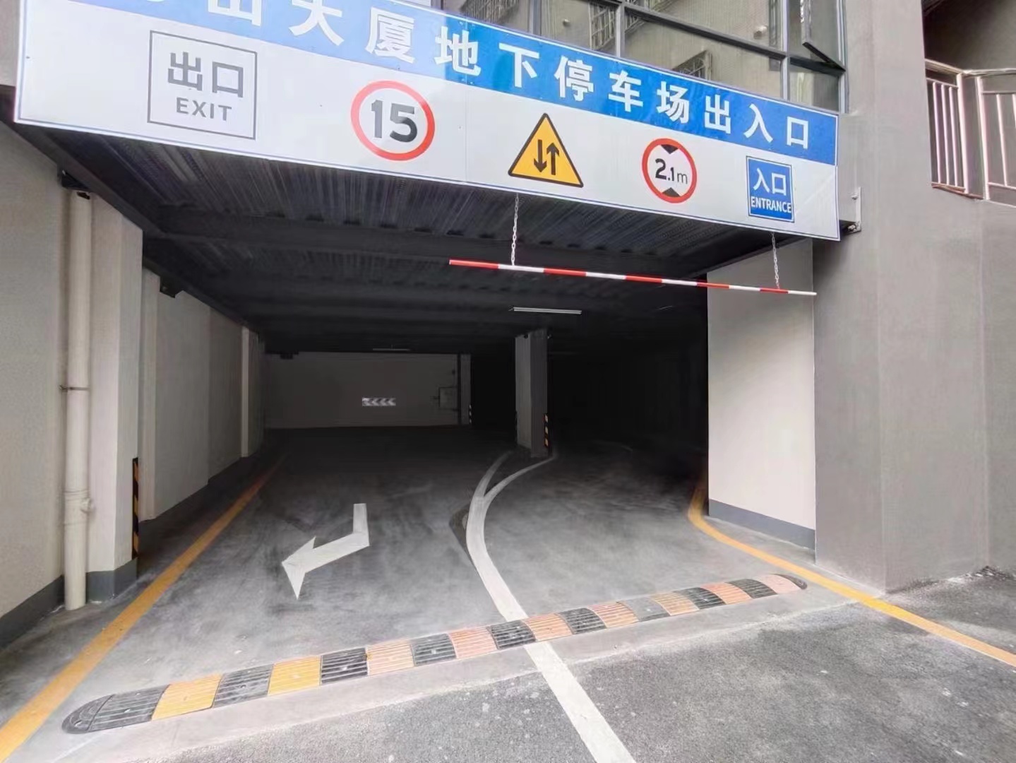 大岭山中心【松湖一品】3栋花园特价4800一平起(图4)