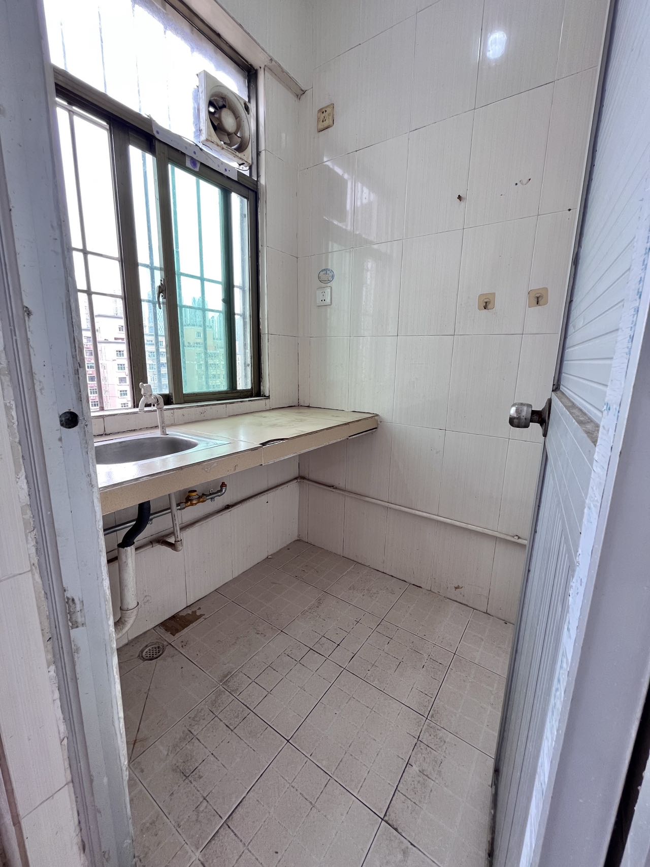 龙华拆迁房【上塘华府】华润旧改变红本房46万一套起(图7) 龙华拆迁房【上塘华府】华润旧改变红本房46万一套起(图7)