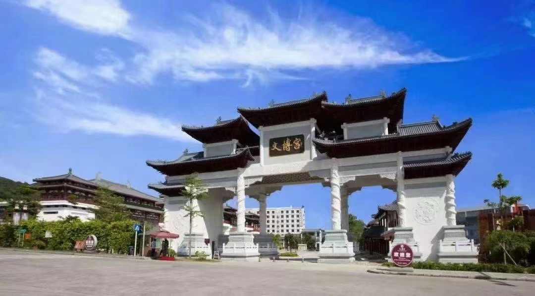 布吉文博宫旁【翠峰学府】首付30万起可落户读公立(图2) 布吉文博宫旁【翠峰学府】首付30万起可落户读公立(图2)