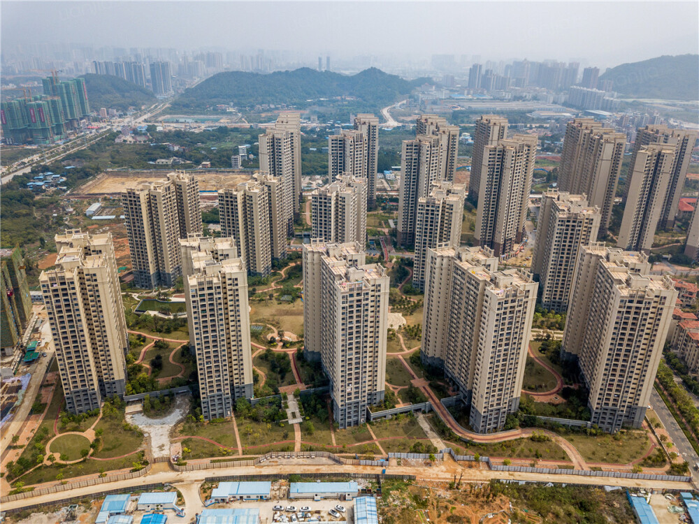 深圳14号线地铁【卓越花园】精装三房首付30万起(图4)