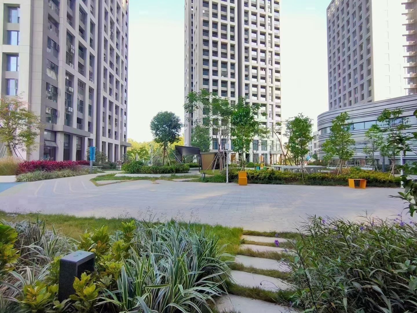 近罗湖16栋花园【山水田苑】精装三房总价73.8万(图5) 近罗湖16栋花园【山水田苑】精装三房总价73.8万(图5)