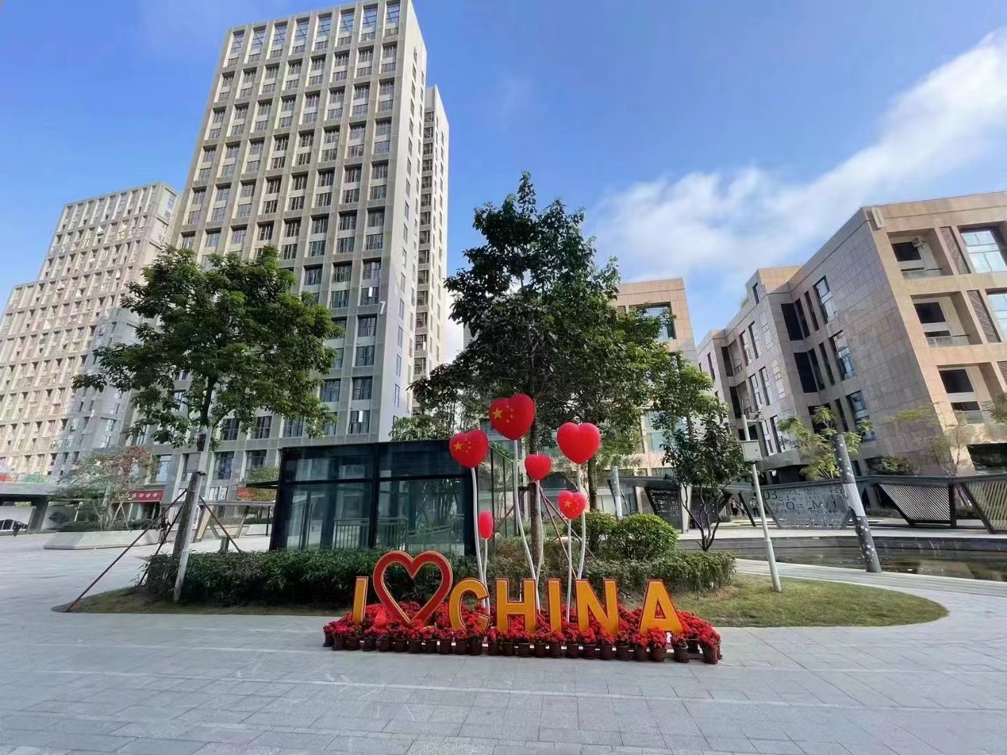 近罗湖16栋花园【山水田苑】精装三房总价73.8万(图6) 近罗湖16栋花园【山水田苑】精装三房总价73.8万(图6)