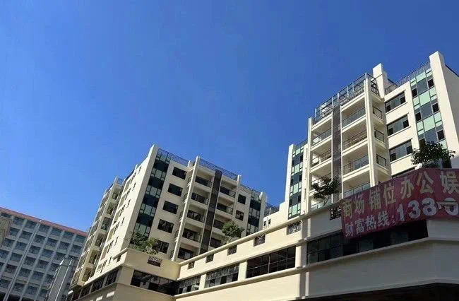 凤岗统健房【凤岗中心城】4栋花园4888一平起(图2)