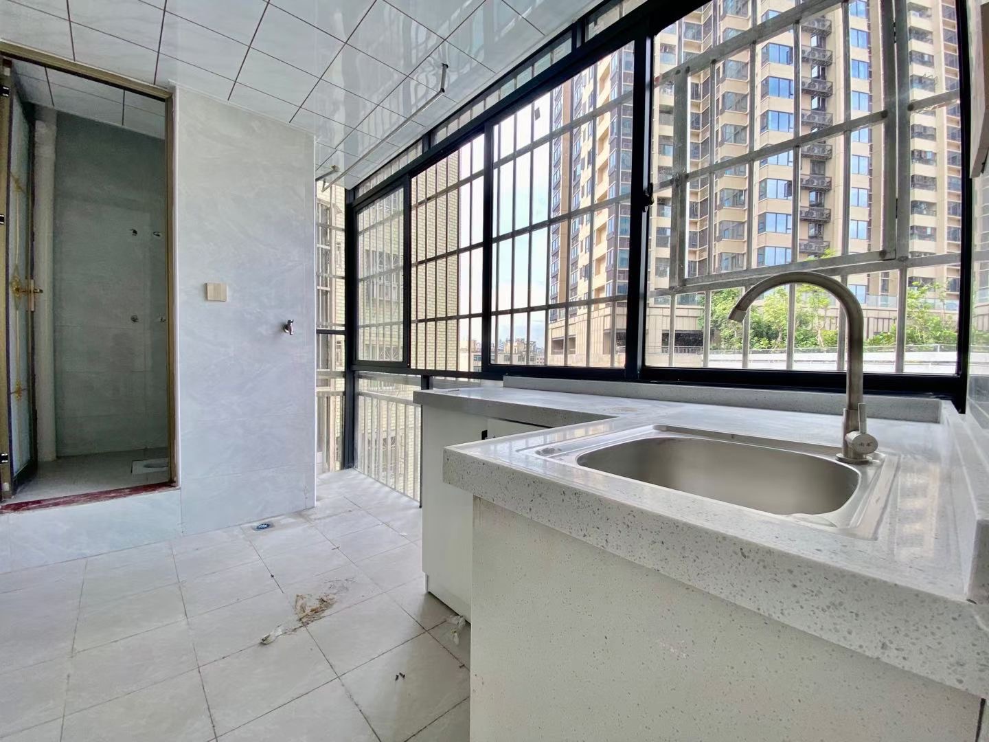 布吉下水径地铁口【阳光豪苑】首付15万一套起(图5) 布吉下水径地铁口【阳光豪苑】首付15万一套起(图5)